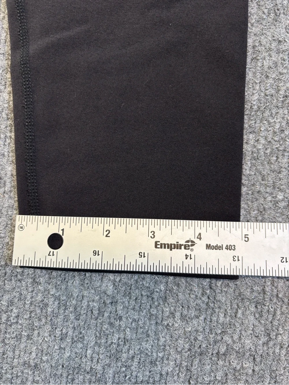 Lululemon Black High Rise Cropped Leggings Size 4 19